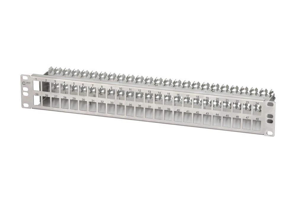 Netzwerk CAT6A Keystone Patchpanel 19" 1.5 HE Metz Connect